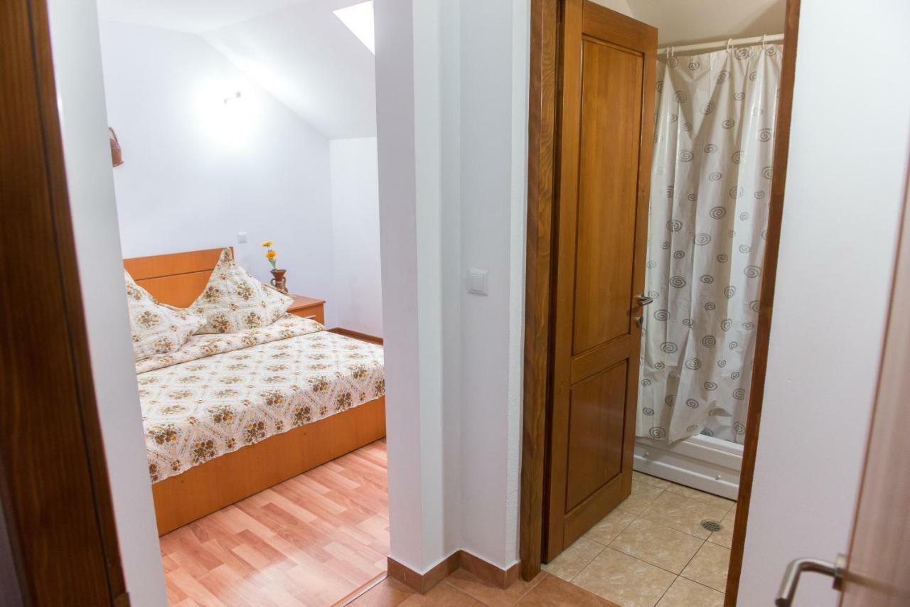 Casa Andreea Hotel Sucevita Buitenkant foto